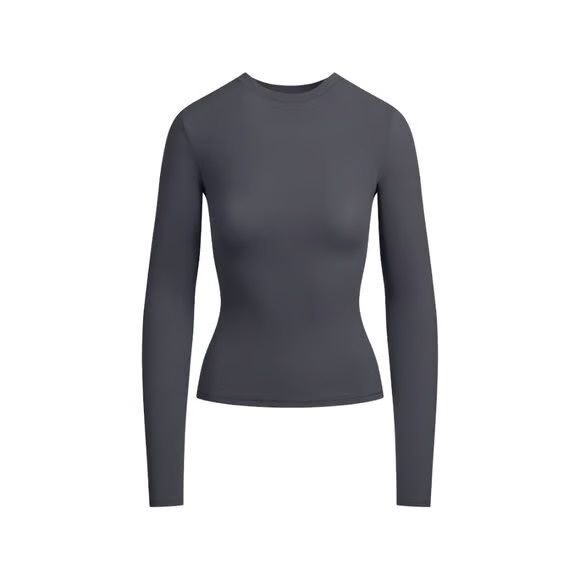 SKIMS Tops - NWT Skims Fits Everybody Long Sleeve
T-Shirt MEDIUM